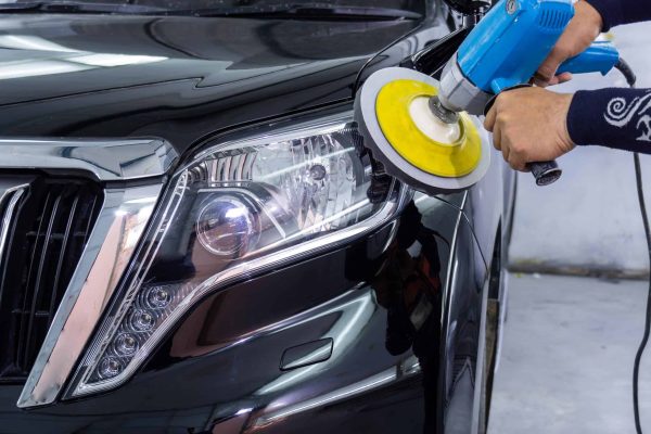 headlight cleaning and restoration services-2